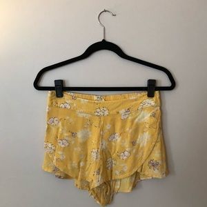 Billabong yellow flow shorts
